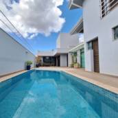 Casa - 3 quartos 6 banheiros