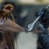 Transformação de cor (coloração ou mechas) 