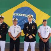 Solenidade na Capitania Fluvial Tietê-Paraná com a presença do comandante, o senhor Capitão de Fragata Kodel.