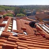 Limpeza de placas solares em Santa Bárbara Resort Residence