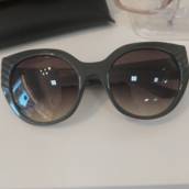 Óculos de sol feminino Guess Adina
