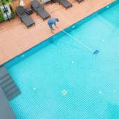 Limpeza e Tratamento de Piscinas em Riviera de Santa Cristina I, SP
