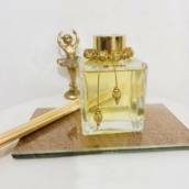 Golden Plume: A Delicadeza e a Sofisticação em Forma de Aroma