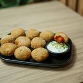 Disquinho de Carne Bovina Recheado com Queijo 