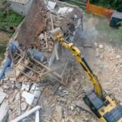 Demolição de casas e construções em Lençóis Paulista
