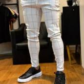 Calça Masculina Skinny Xadrez Bengaline Branca com Poliamida e Elastano