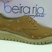 Sapato Beira Rio. 