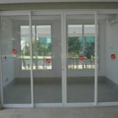 Porta 4 Folhas em Alumínio