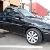 CORSA PICKUP ST 1.6 - 2003 - PRETA - PROTETOR CAÇAMBA + CAPOTA MARITIMA