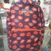 Mochila estampa de boca 