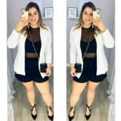 Blazer Branco Alongado (Semelhante a esse Disponível no Tamanho: 44).