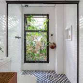 Box frontal de correr estrutura preta