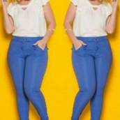 Calça de Bengaline (Disponível na Cor Preta e Tamanho 48/50).