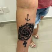 Tatuagem rosa 