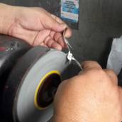 Afiação de alicate de cutícula