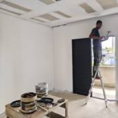 Executamos instalação de forros, paredes, sancas, divisórias e revestimentos em drywall e gesso, oferecendo soluções modernas, rápidas e com acabamento de alto padrão para ambientes residenciais e comerciais.