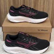 Tênis feminino Mizuno em Uberlândia, MG por Lojas Dom Flavittos