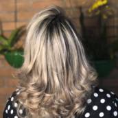 Ice blond!!!  Mechas e corte