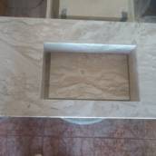 Lavatório em travertino