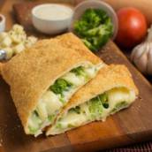 Pastel de brócolis com bacon e catupiry 