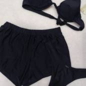 Triquini com bojo, aro e shorts