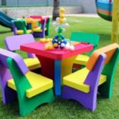 Conjunto de Mesa e Cadeira Infantil em EVA