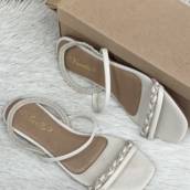 Rasteirinha adulta Varella em Uberlândia, MG por Lojas Dom Flavittos