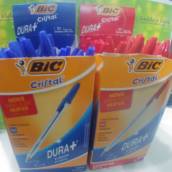 Caneta Cristal Bic (azul e vermelha)