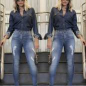 Camisa Jeans (Semelhante a Essa Disponível no Tamanho: 48/50 - A nossa só é Fechada c/ manga 3/4).