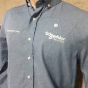 Camisa Jeans com Bordado