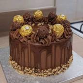 Bolo de Ferrero Rocher