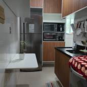 cozinha planejada branco e freijó