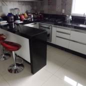 COZINHA EM GRANITO PRETO SÃO GABRIEL