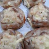Pão de Batata com Frango e Requeijão