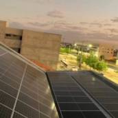 Manutenção de placa solar
