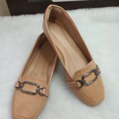 Sapatilha Nude com Fivela