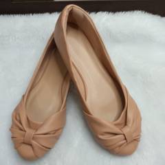 Sapatilha bege - bico arredondado