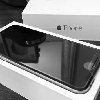 Comprar o produto de iPhone 6 32giga (Novo) em A Classificar em Dourados, MS por Solutudo