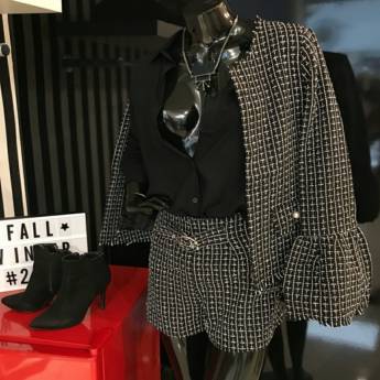 Comprar o produto de Shorts de Tweed (Disponível nos Tamanhos: 36 - 38 - 40). em Roupas e Acessórios em Bauru, SP por Solutudo