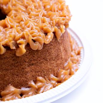 Comprar o produto de Bolo de churros em Bolos e Doces em Jundiaí, SP por Solutudo