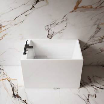 Comprar o produto de Banheiras em Banheiras em São Paulo, SP por Solutudo