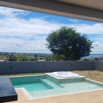 Comprar o produto de Obra Concluida 2024 em Construtoras em Riviera de Santa Cristina XIII, SP por Solutudo