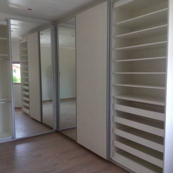 Comprar o produto de Roupeiro em Casa, Móveis e Decoração em Tietê, SP por Solutudo