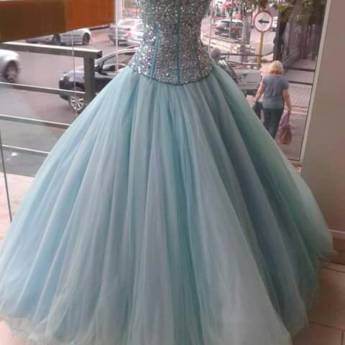 Comprar o produto de Vestido Debutante em Vestidos Casuais em Bauru, SP por Solutudo