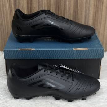 Comprar o produto de Chuteira adulta Umbro Campo em A Classificar em Uberlândia, MG por Solutudo