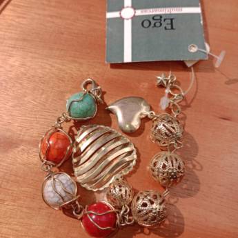 Comprar o produto de Pulseira bolar dour. e cores pedra - Rp em Roupas e Acessórios pela empresa Loja Ego 3 p - Roupas e Acessórios Femininos em Botucatu, SP por Solutudo