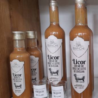 Comprar o produto de Licor de Doce de Leite de Ovelha CASA BIANCHI 250 ml / 500 ml em Empórios em São Manuel, SP por Solutudo