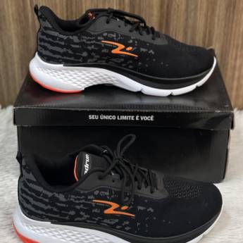 Comprar o produto de Tênis masculino Adrun  em A Classificar em Uberlândia, MG por Solutudo