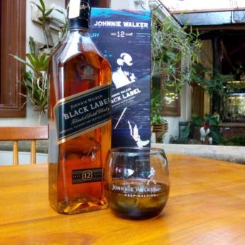 Comprar o produto de Johnnie Walker Black Label - clube do whisky em Whisky em Bauru, SP por Solutudo