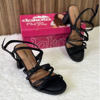 Comprar o produto de Sandália Dakota feminina adulta  em Calçados, Roupas e Bolsas em Uberlândia, MG por Solutudo